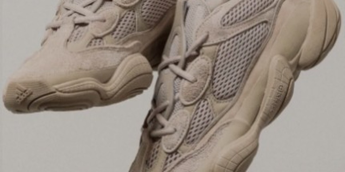 O Yeezy 500 Taupe Light: um tênis