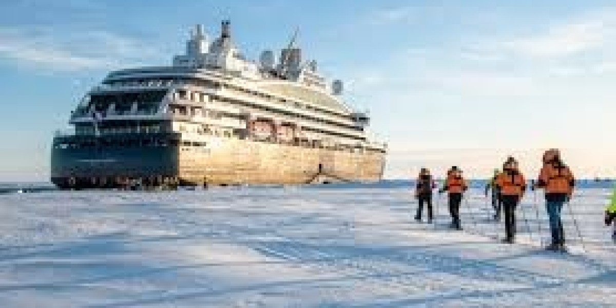 Popular Winter Cruise Destinations: Where to Sail for the Best Winter Cruise Deals in 2024