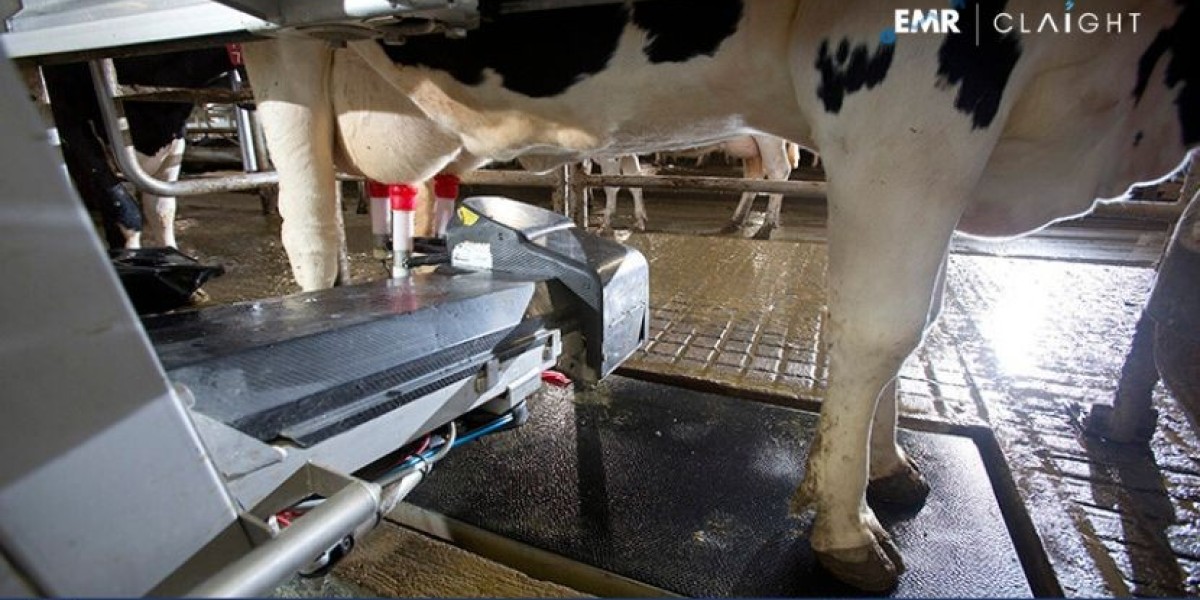 Milking Robots Market Size, Share, Trends and Report | 2032