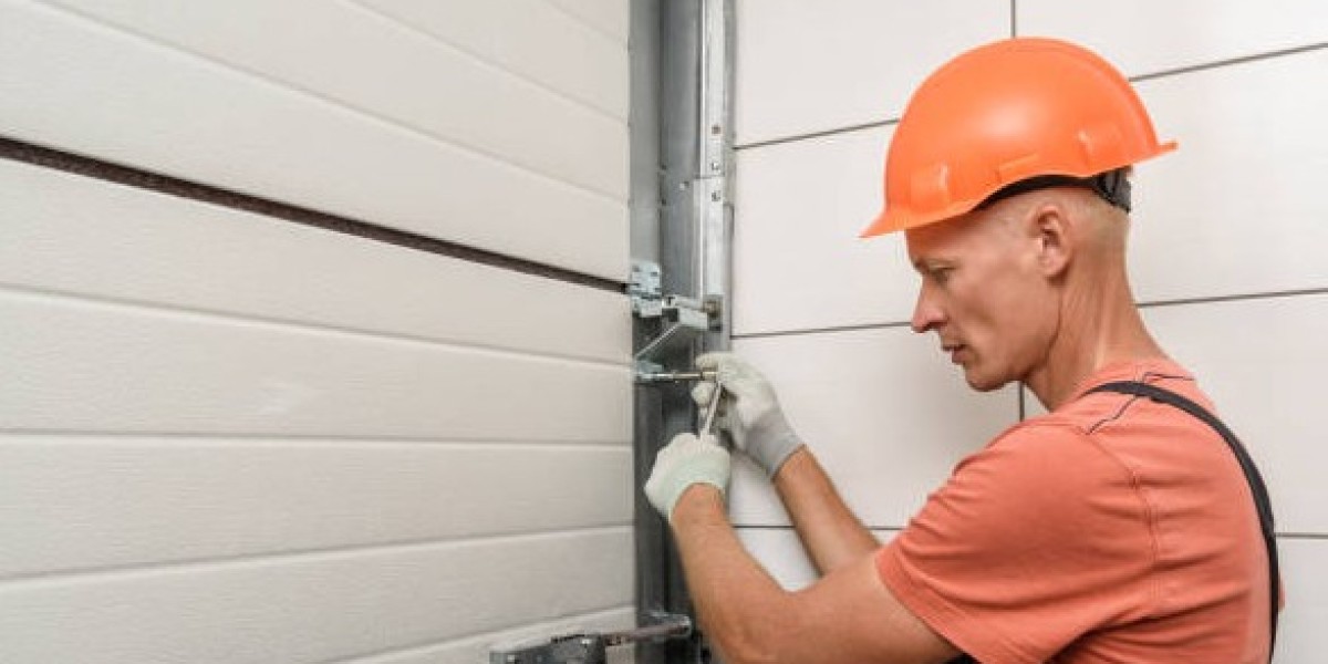 How to Choose the Best Garage Door Repair Service in Kirkland