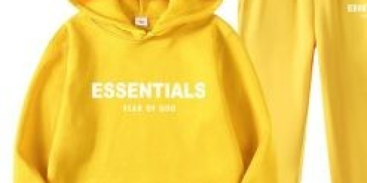 Essentials Tracksuit: Your New Fashion Must-Have!