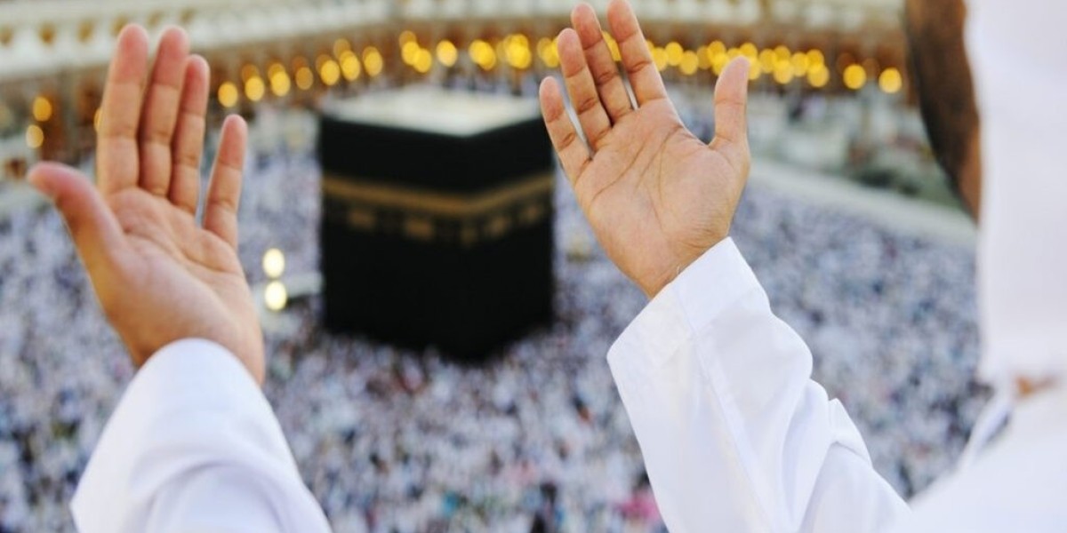 Journey of a Lifetime: Premium Umrah Packages from London