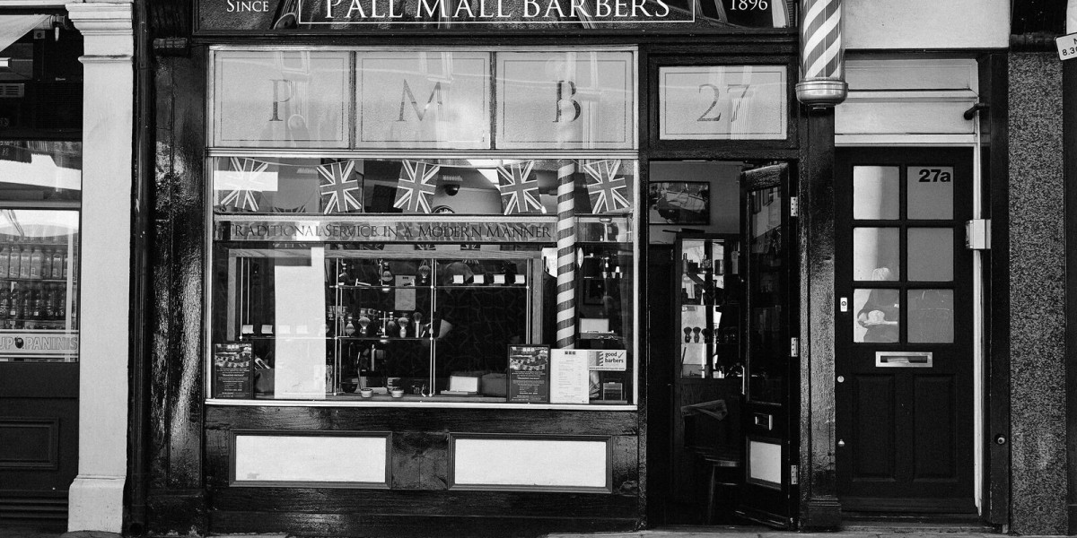 London’s Best Barbers: Pall Mall Barbers Brings Unmatched Skill, Style, and Grooming Confidence